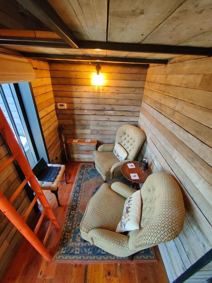 The Water Shack - Amazing Tiny House Retreat Apartment Удбридж Екстериор снимка